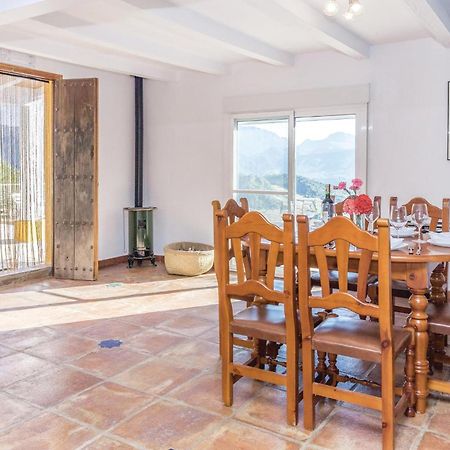 Awesome Home In Cadiz With Swimming Pool El Gastor Eksteriør bilde