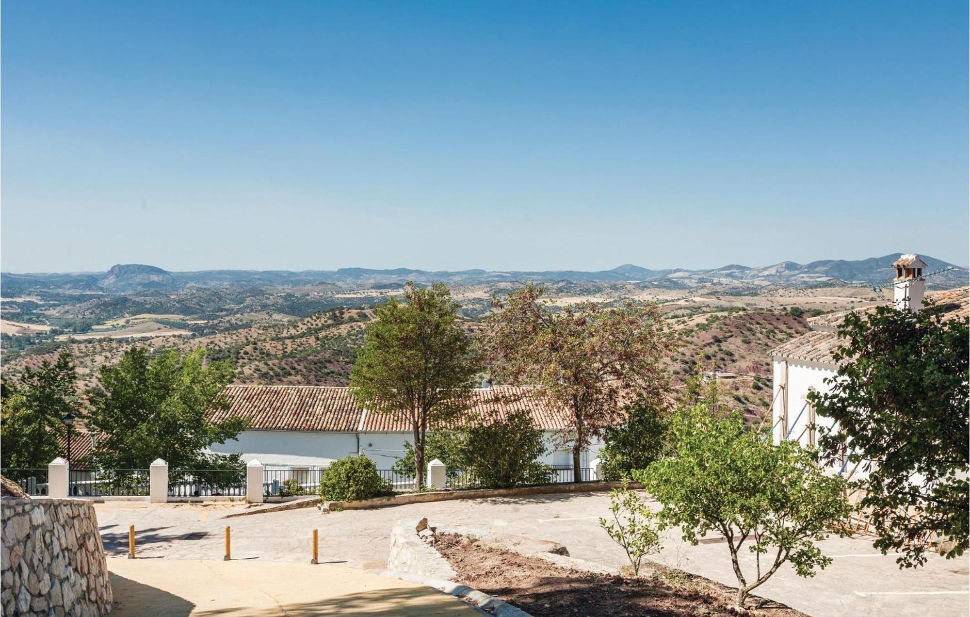 Awesome Home In Cadiz With Swimming Pool El Gastor Eksteriør bilde